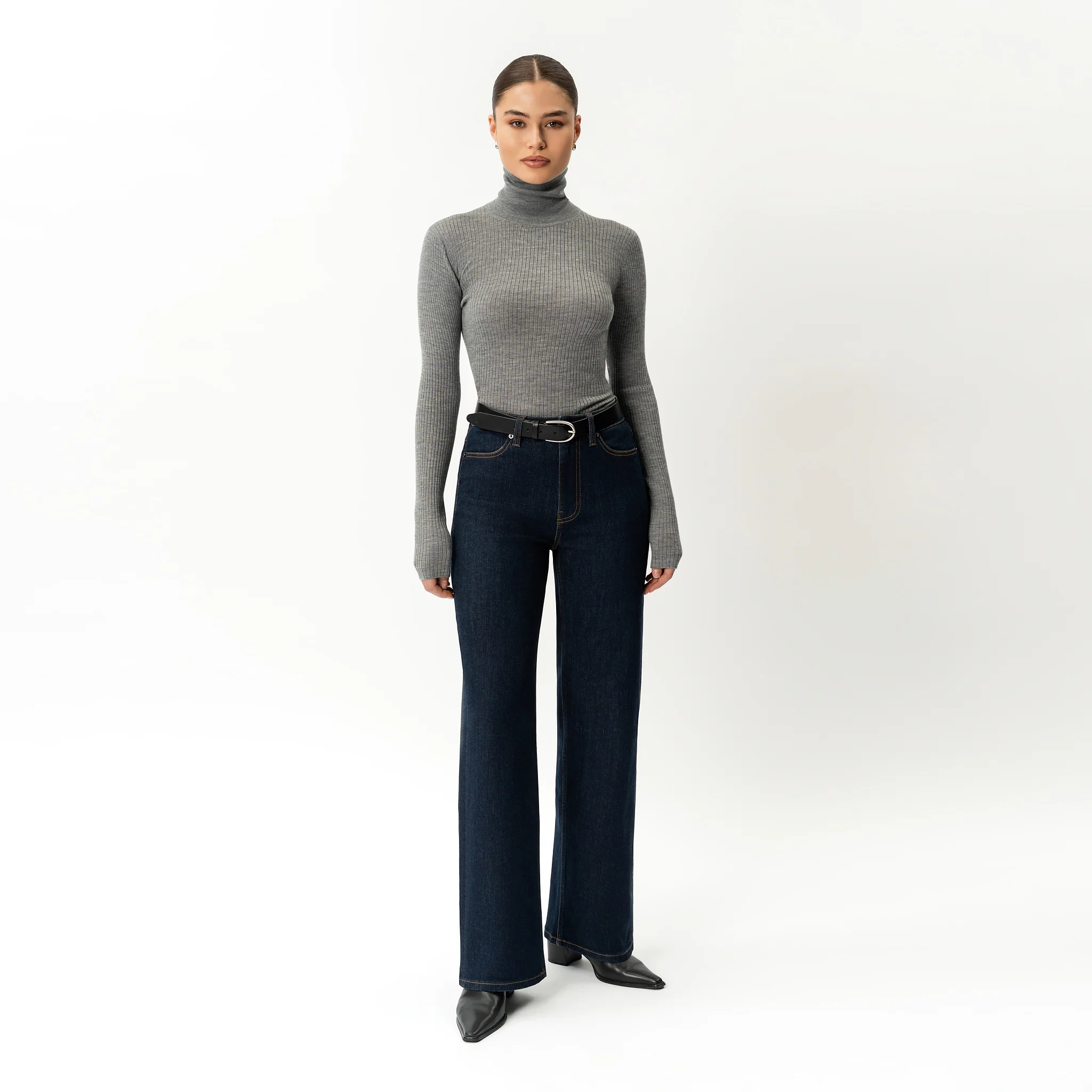 Relaxed ComfortDenim™ Jeans - Image 2